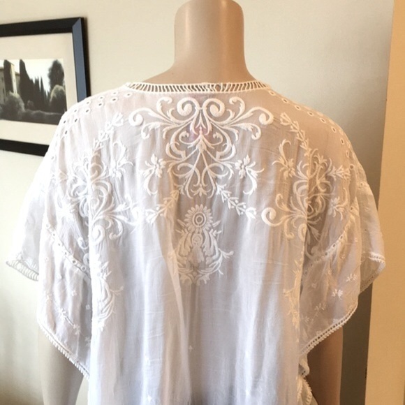 Johnny Was White Embroidered Flowy Damask Tunic. Size S. P/A876/M - Picture 7 of 10